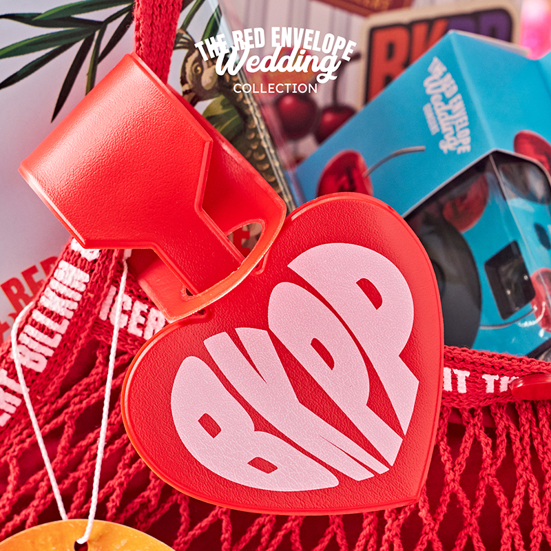 Red Heart Luggage Tag